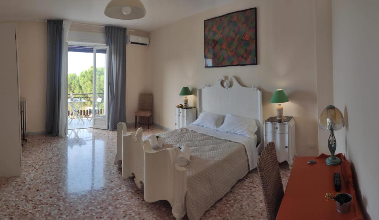 Blu House Apartment โมโนโปลี ภายนอก รูปภาพ