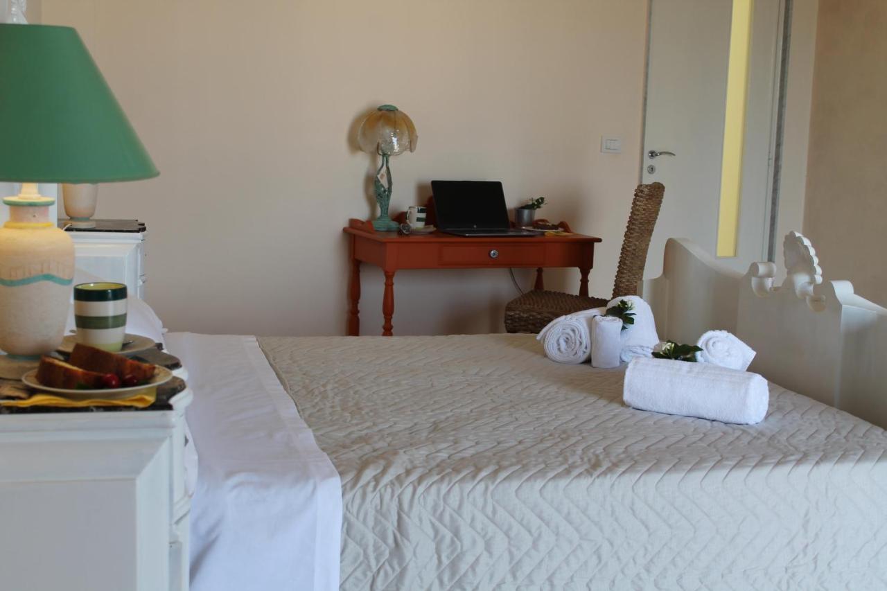 Blu House Apartment โมโนโปลี ภายนอก รูปภาพ