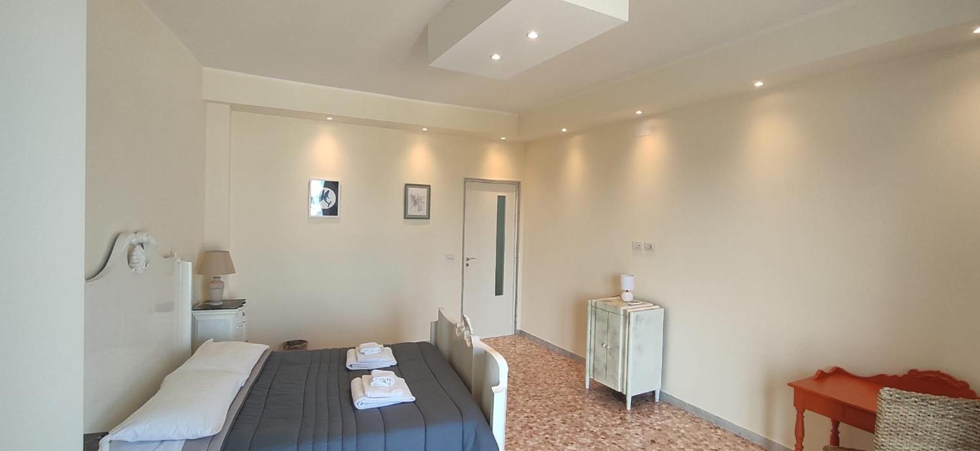 Blu House Apartment โมโนโปลี ภายนอก รูปภาพ