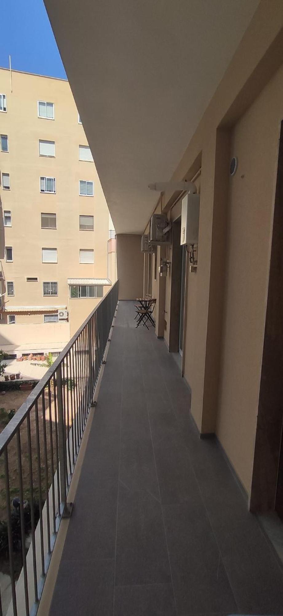 Blu House Apartment โมโนโปลี ภายนอก รูปภาพ